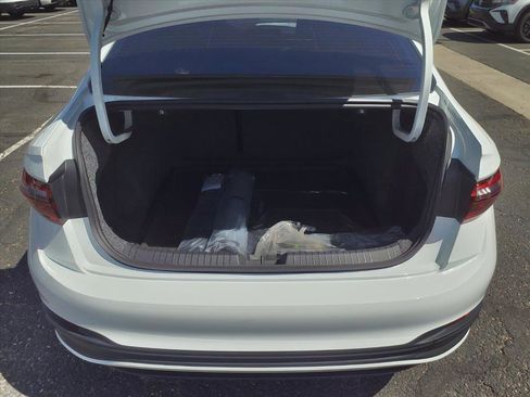 New 2026 Volkswagen Jetta Sport image 7