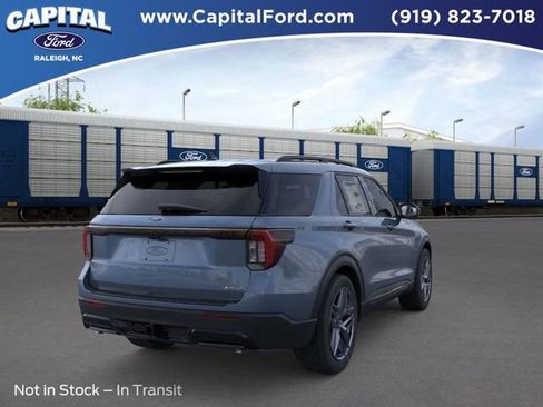 New 2026 Ford Explorer ST-Line w/ ST-Line Street Pack image 8
