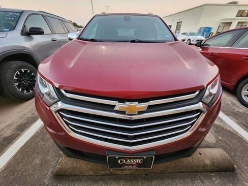 Used 2019 Chevrolet Equinox Premier image 2