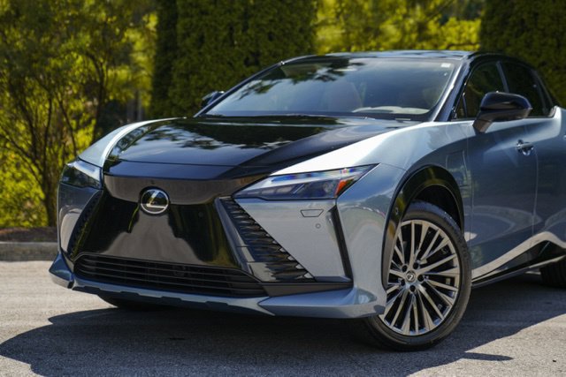 Used 2023 Lexus RZ 450e Premium w/ Accessory Package (Z1) AWD/4WD image 2