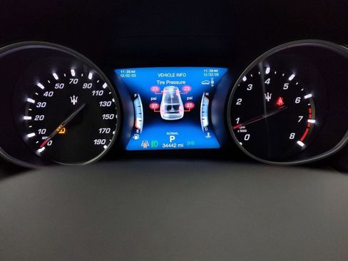 Used 2020 Maserati Levante GranSport image 16