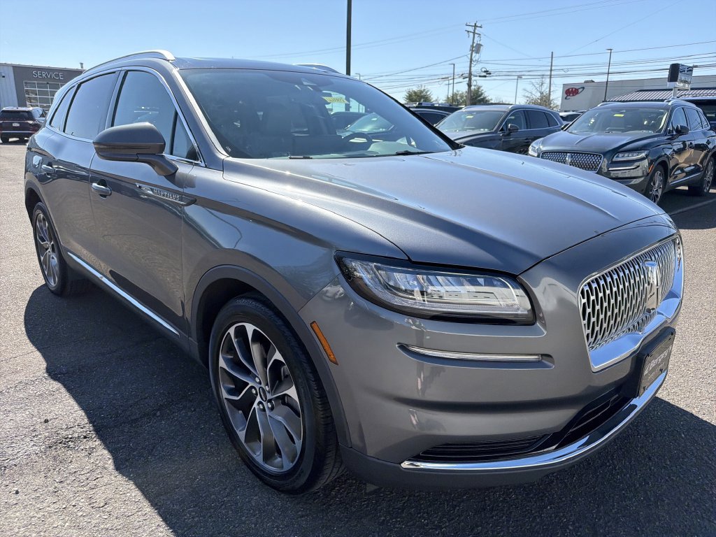 Used 2022 Lincoln Nautilus Reserve w/ Cargo Utility Package AWD/4WD image 8