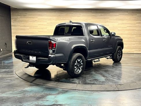 Used 2023 Toyota Tacoma TRD Off-Road w/ Technology Package AWD/4WD image 22