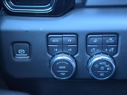 Used 2024 GMC Sierra 1500 AT4X AWD/4WD image 36