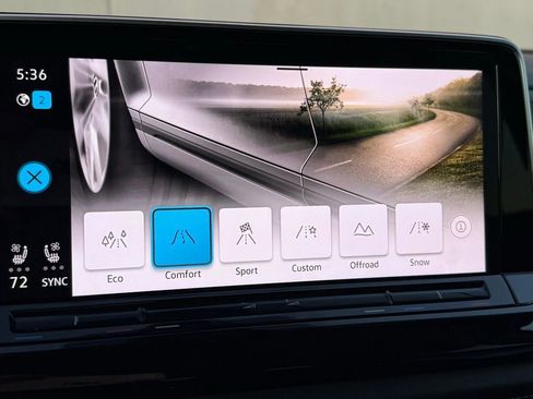 Certified 2025 Volkswagen Atlas SEL image 12