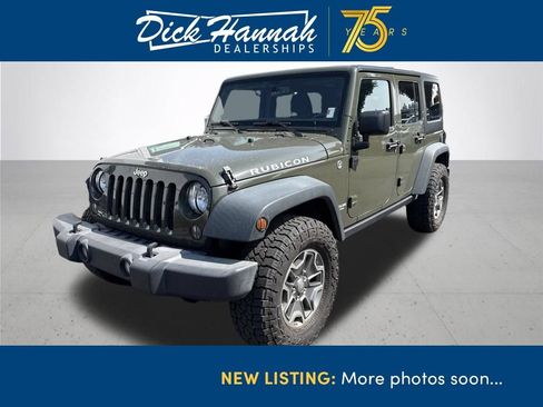 Used 2015 Jeep Wrangler Unlimited Rubicon w/ Connectivity Group AWD/4WD image 1