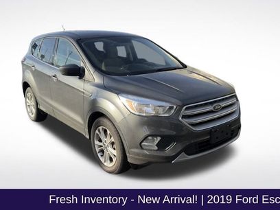 Used 2019 Ford Escape SE
