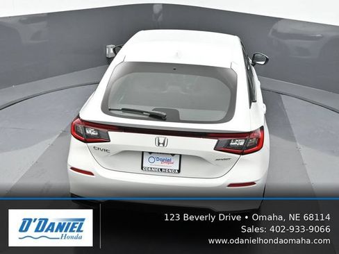 Used 2023 Honda Civic Sport image 17