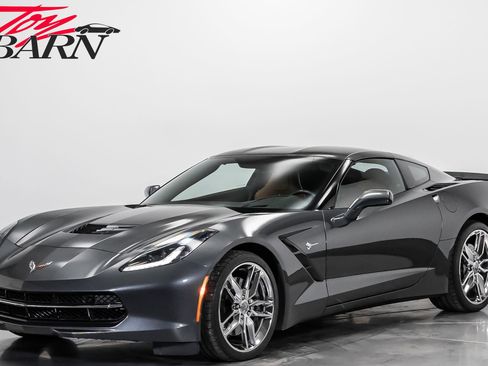Used 2017 Chevrolet Corvette Stingray Coupe image 9