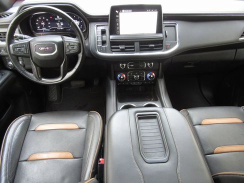 Used 2023 GMC Yukon XL AT4 w/ AT4 Premium Package image 34