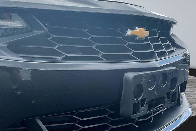 Used 2021 Chevrolet Camaro LT RWD image 28