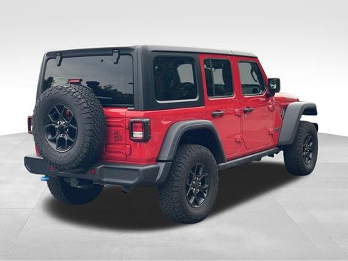 Used 2024 Jeep Wrangler Unlimited AWD/4WD image 4