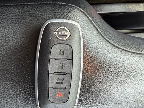 Certified 2025 Nissan Versa SV FWD image 19