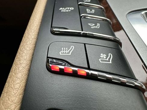 Used 2013 Porsche Panamera 4 image 84