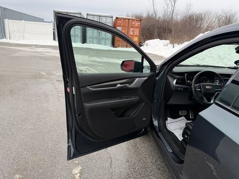 Certified 2020 Cadillac XT6 Sport image 17