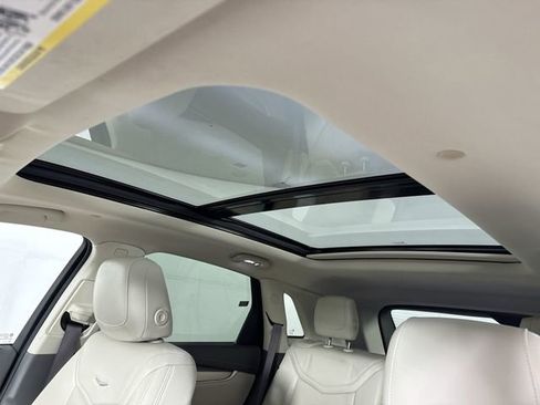 Used 2019 Cadillac XT5 Luxury AWD/4WD image 18
