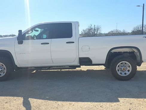 Used 2021 Chevrolet Silverado 3500 W/T w/ WT Convenience Package image 4