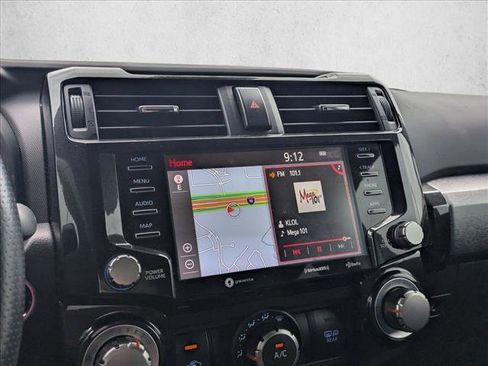 Used 2020 Toyota 4Runner TRD Off-Road Premium AWD/4WD image 10