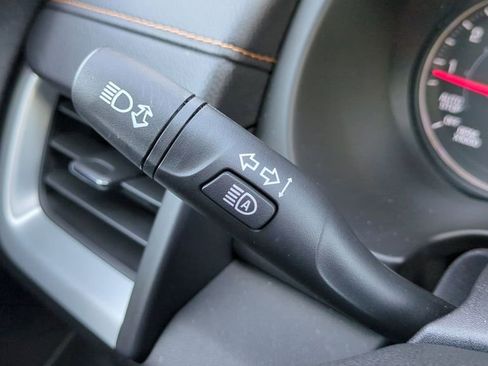 Used 2021 GMC Terrain SLE w/ Driver Convenience Package image 31