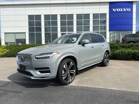 Used 2024 Volvo XC90 B6 Ultimate AWD/4WD image 36