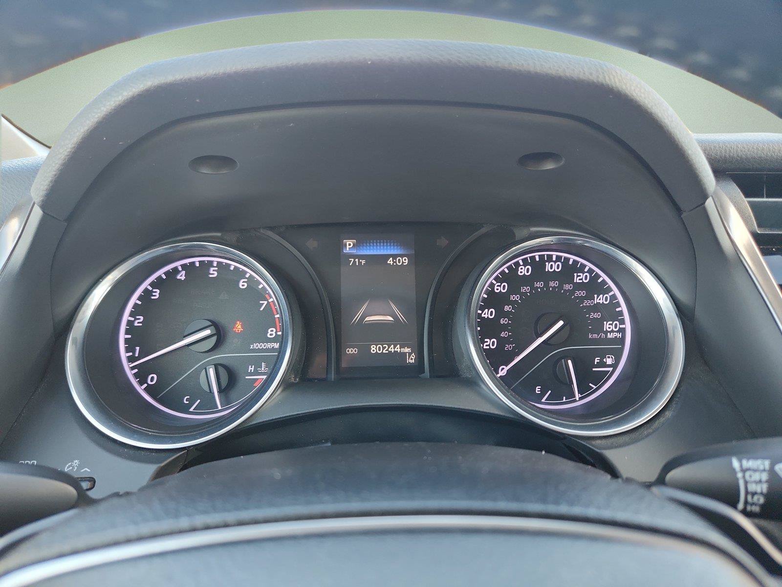 Used 2019 Toyota Camry SE FWD image 18