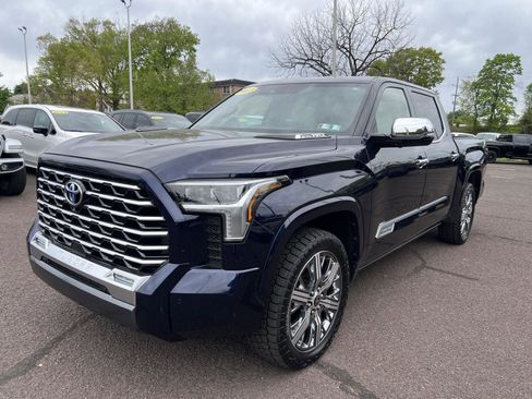 Used 2023 Toyota Tundra Capstone AWD/4WD image 3
