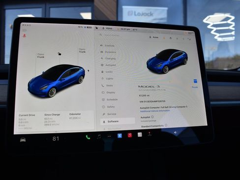 Used 2021 Tesla Model 3 Standard Range Plus image 37