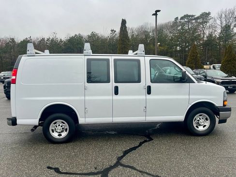 Used 2023 Chevrolet Express 2500 w/ Driver Convenience Package RWD image 7
