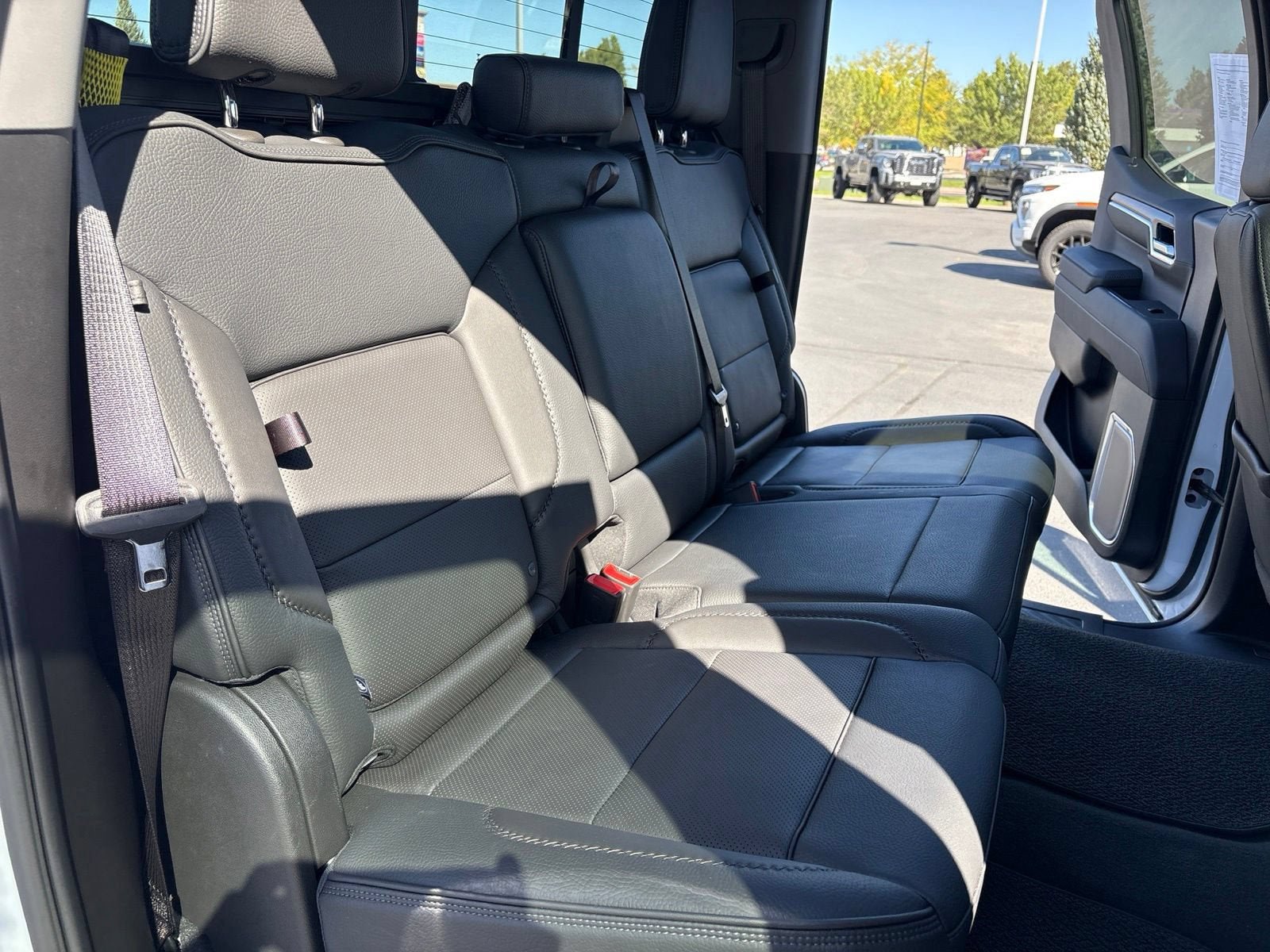 Used 2025 GMC Sierra 1500 Denali w/ Denali Reserve Package AWD/4WD image 22
