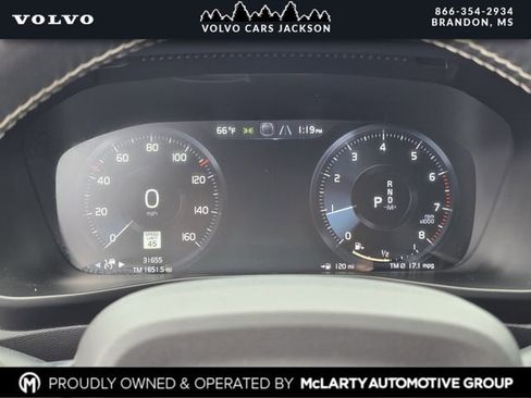 Used 2021 Volvo XC40 T5 R-Design AWD/4WD image 12