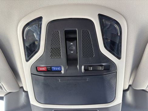 Used 2025 Subaru Outback Onyx Edition image 27