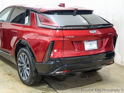 New 2025 Cadillac Lyriq Sport w/ LPO, Floor Liner Package image 6