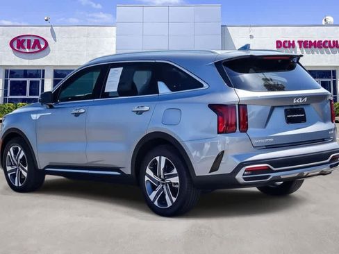Certified 2023 Kia Sorento SX Prestige AWD/4WD image 6