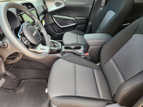 New 2025 Kia Soul S image 9