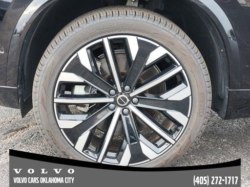 New 2025 Volvo XC90 T8 Plus w/ Protection Package Premier image 11