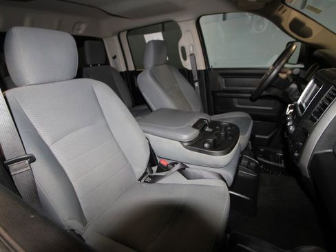 Used 2017 RAM 3500 Tradesman w/ Chrome Appearance Group image 19