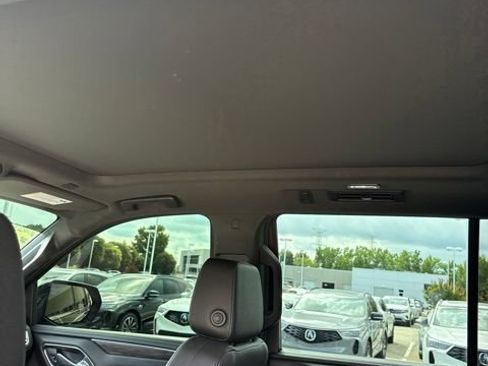 Used 2022 Chevrolet Tahoe LT AWD/4WD image 14