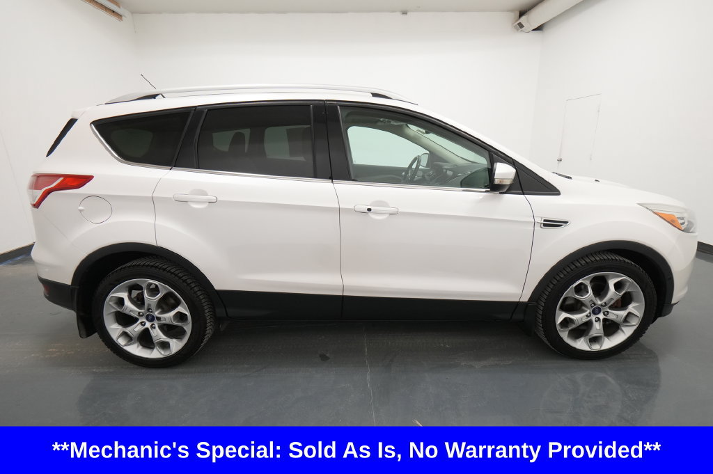 Used 2014 Ford Escape Titanium w/ Equipment Group 401A AWD/4WD image 9