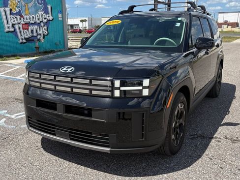 Used 2025 Hyundai Santa Fe SEL image 7