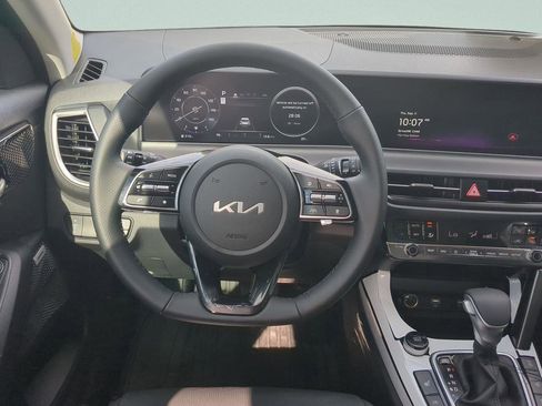 New 2026 Kia Seltos SX image 14