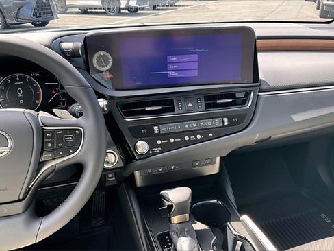 New 2025 Lexus ES 350 w/ Premium Package image 7