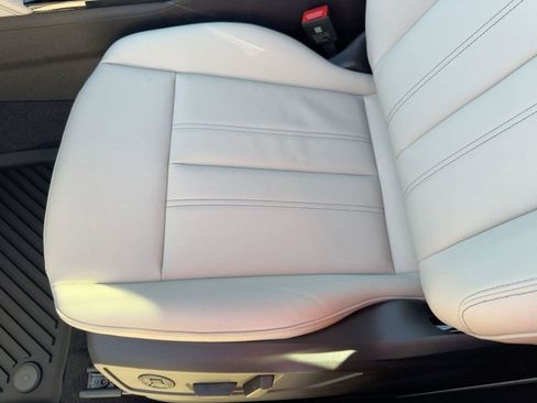 New 2025 Audi Q5 Premium image 14