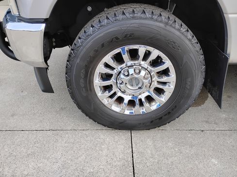 Used 2022 Ford F250 XLT w/ XLT Premium Package image 22