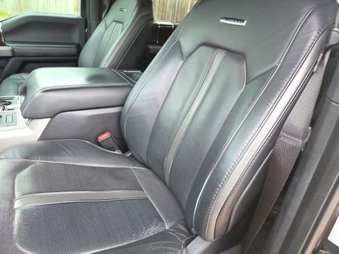 Used 2016 Ford F150 Platinum w/ Equipment Group 701A Luxury RWD image 7