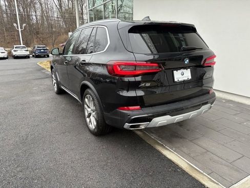 Certified 2023 BMW X5 xDrive40i w/ Premium Package image 3