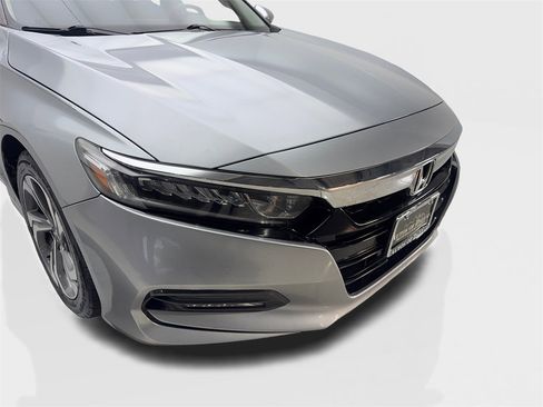 Used 2018 Honda Accord EX image 17