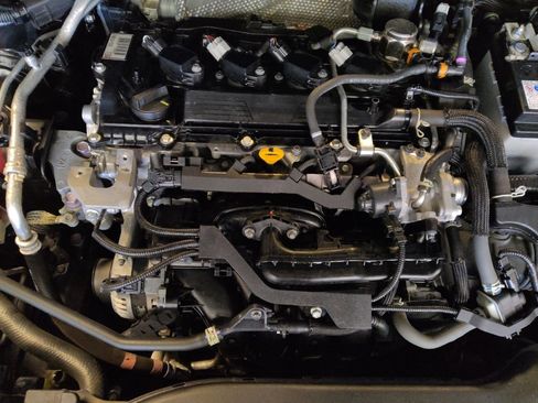 Used 2023 Toyota Corolla SE image 30