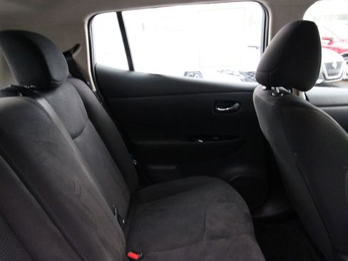 Used 2016 Nissan Leaf SV image 21