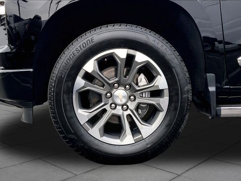 Used 2024 Chevrolet Silverado 1500 High Country w/ Technology Package RWD image 10