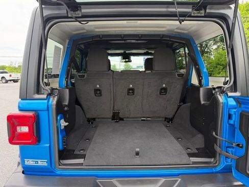 Used 2022 Jeep Wrangler Unlimited Sport AWD/4WD image 19